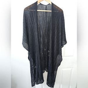 CollectionEighteen WRAP/SWAWL. BLACK W/ SHIMMER. LIKE NEW